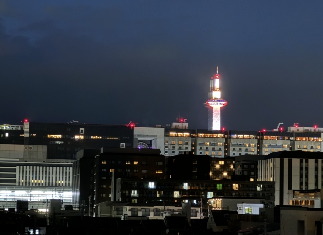 京都タワーの夜景