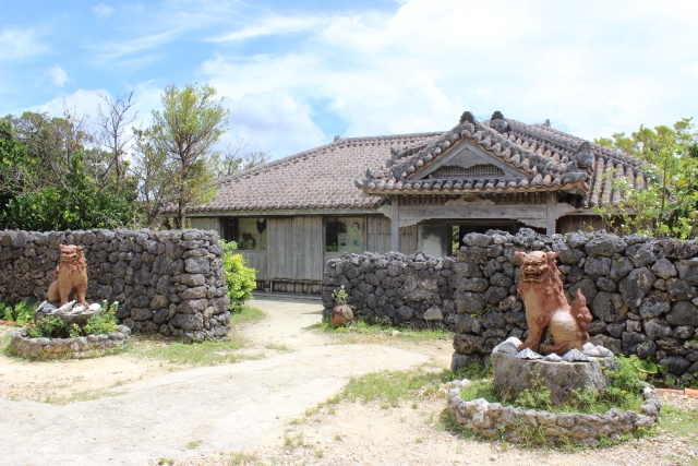 石垣やいま村