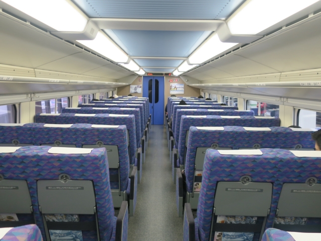 上越新幹線の車内