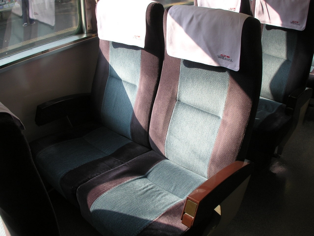 183系特急きのさきの車内