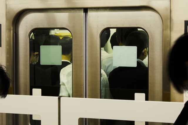 満員電車