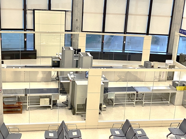 空港の手荷物検査場