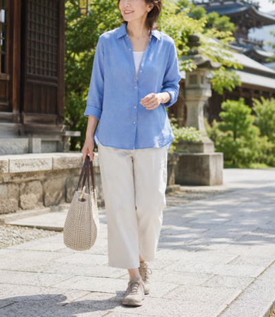 夏の京都60代の女性のコーディネート