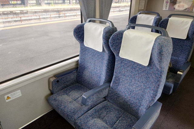特急しなのの座席シート